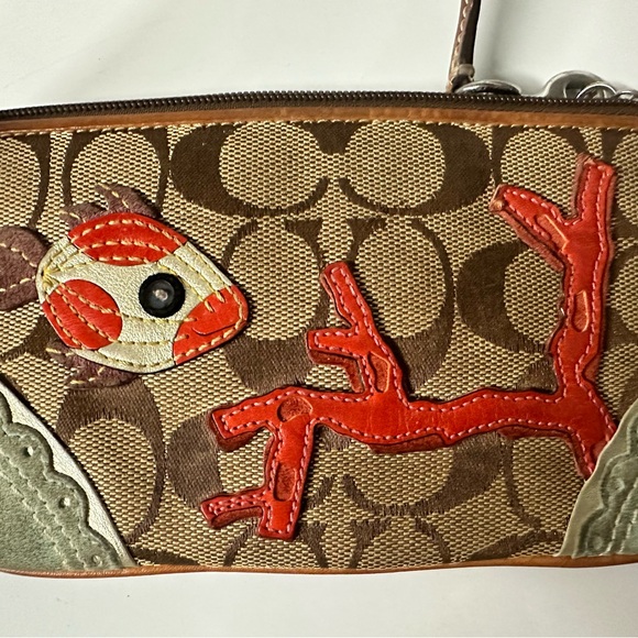 Coach tropical wristlet - Picture 6 of 6